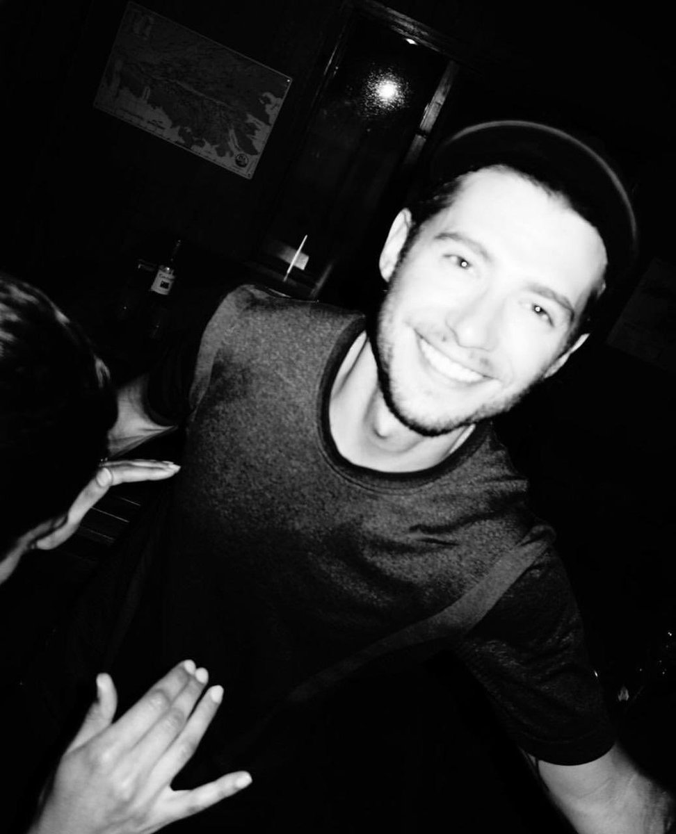 houdsmarc's tweet photo. welcoming the new year last night 🥂 https://t.co/l2EwFemllU