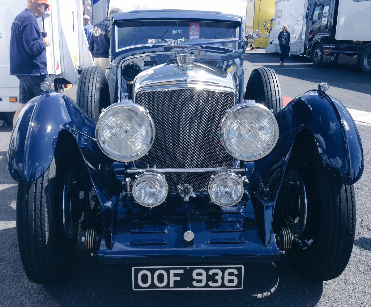 PFSClassics's tweet photo. @LienhardRacing I’ve loved the Bentley Blue Train Special since I saw it at #SilverClassic a few years back. A great way to start the New Year! https://t.co/KVxOiUre1y