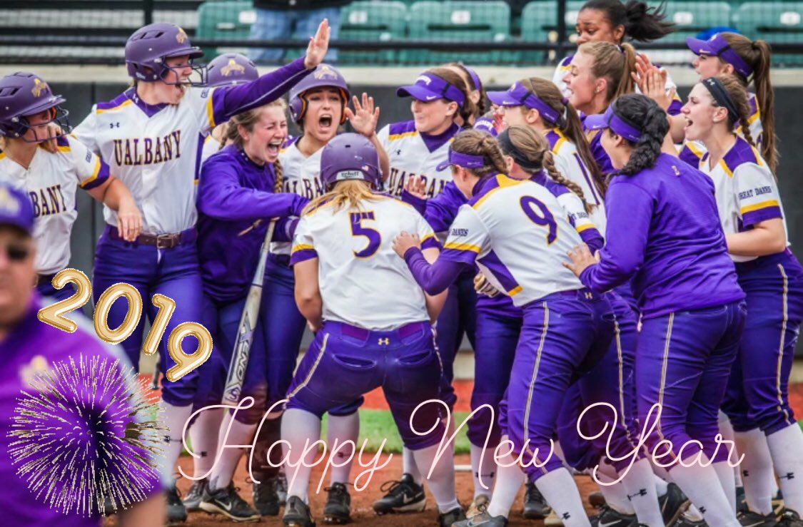 UAlbanySB's tweet image. Mood going into 2019!🎉🥳
Happy New Year to all of you! #sznwhereyouat #52Days