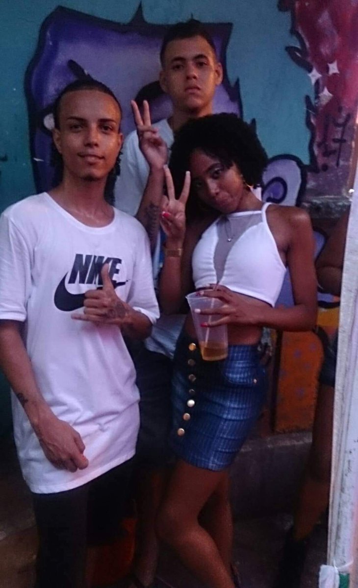 CabelinhoCabel1's tweet photo. Baile da Austrália ao vivo bebê 😘😘 https://t.co/kR9wk3SyG2
