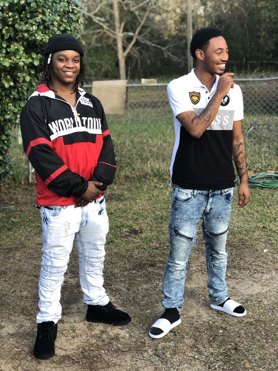 HustlerProject's tweet image. We worldwide and we run the block global world bitch🌏🖕🏾🤘🏾