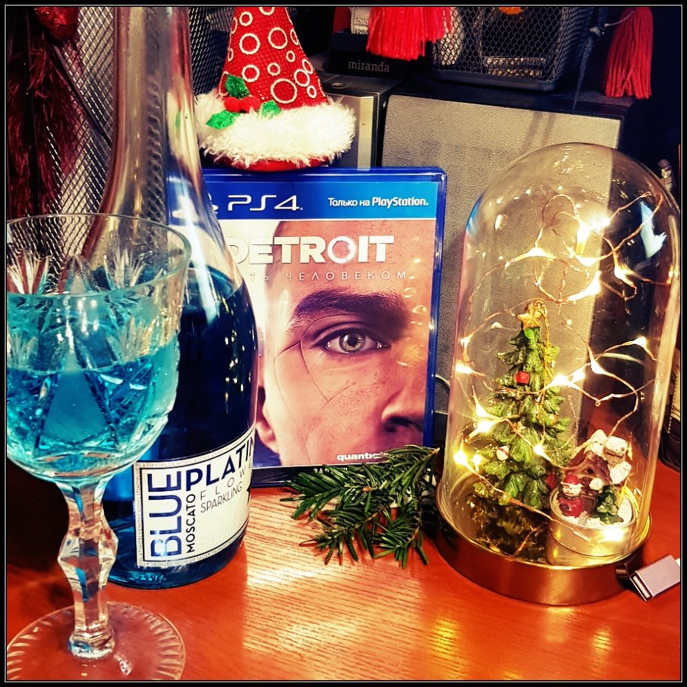 the_tardis_cat's tweet photo. Всех с Новым годом! Все хорошее в старом году приключилось в самом конце. Спасибо спонсорам этого безудержного веселья: #DetroitBecomeHuman, #GraysonFin и #SteinHolic ✧*。٩(ˊωˋ*)و✧*。 https://t.co/JMaDV541j5