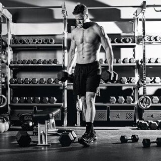 DanReynoldsFans's tweet photo. Dan Reynolds for Men's Health Magazine. 🖤

Photos by Steven Lippman. https://t.co/e2kjatZARQ