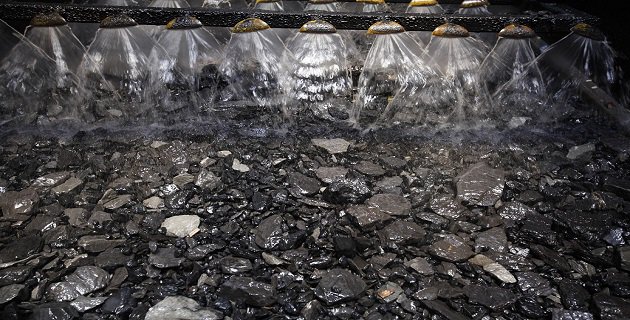 Уголь для аквариумного фильтра. Промывать уголь. Чистый уголь. Промывать уголь. Очистка самогона углем.