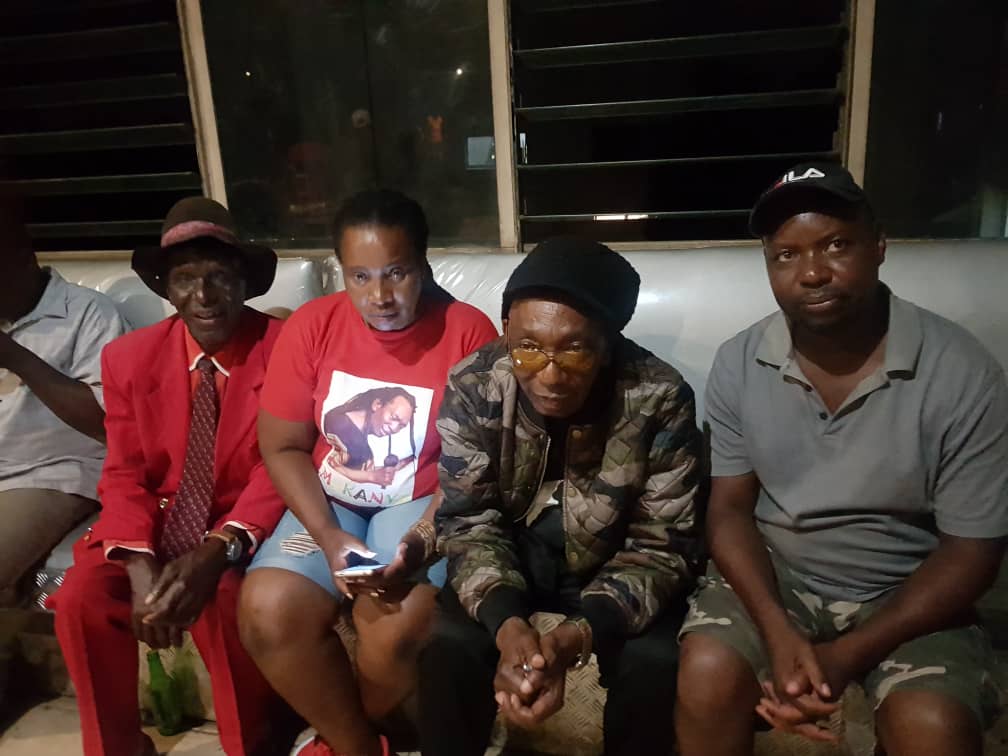 jmuketsi's tweet image. Svaaa Makudo ayoooo #PeaceTour2018 #Fiyo @matigary @Mavhure @blakaworld1 @Wamagaisa @TakuraZhangazha @fortunechasi @AChikwizo @i_sibanda @larry_moyo @RMajongwe @nrunyowa @langtonnyoni