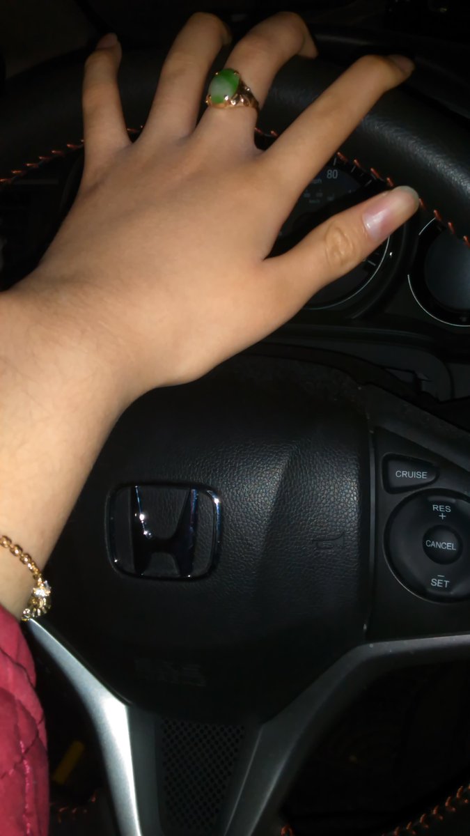 oftropicals's tweet image. Pics I took when I was out yesterday. (I won't post the rest, especially the selfies because I look ugly in them)