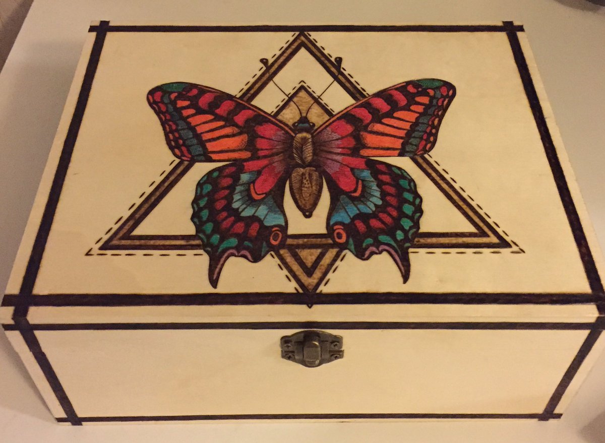 artymum3's tweet photo. 3 of my recent burns #pyrography #drawingwithfire #memorybox #Occult #ouija #butterfly https://t.co/w5Rc3N8hcE