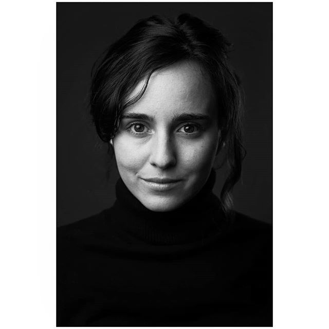 seantuck's tweet photo. One from a recent headshot shoot. This year I am leaning back into portraiture hard. #portrait #blackandwhite #blackandwhitephotography #actor #woman #twolight #strobist #lowkey #studio #portraiture #sonya7iii #zeiss55mm18 #captureonepro #instagram https://t.co/AL6NvkDPIj https://t.co/EuIyNSXs8p