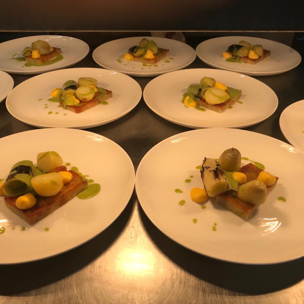 thelyoninn's tweet photo. From all the team at The Lyon, we wish you a very happy new year and thank you for your support in the first 7 months of our venture. We have some menu changes coming up in the next two weeks and some exciting plans for the new year. All the very best, Sue and Chris https://t.co/YelhXA4YkK
