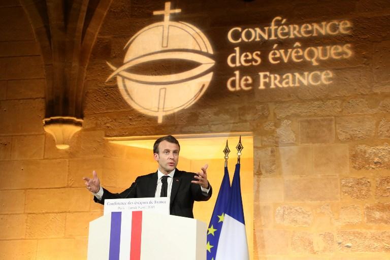 MarianneleMag's tweet photo. Loi de 1905 : ne pas jouer avec le feu https://t.co/CEpL9ezOw5 https://t.co/ixpI48fBbT