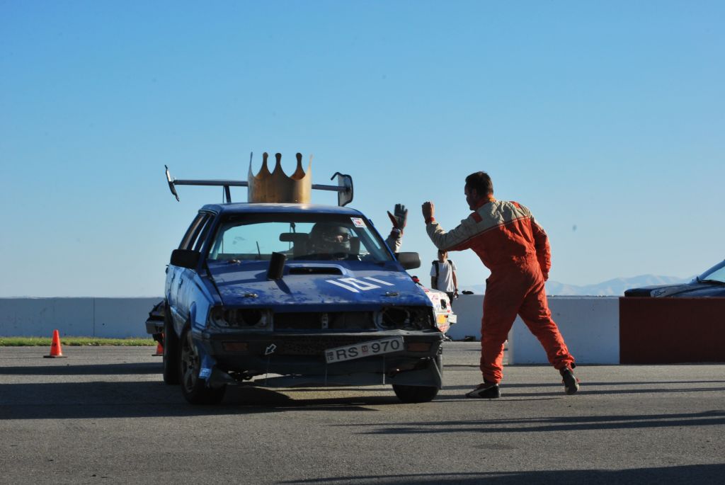 24hoursoflemons's tweet image. Who&apos;s got a Lemons version of a New Year&apos;s Resolution besides &quot;be even awesomer?&quot;

#ButtonTurrible #Buttonwillow #Subaru #Wagon #Subaru1800 #Iceland #StationWagon #24HoursOfLemons #Lemons #LemonsWorld #HooptieScenes #RaceCar #Crapcans #BeatersRule
