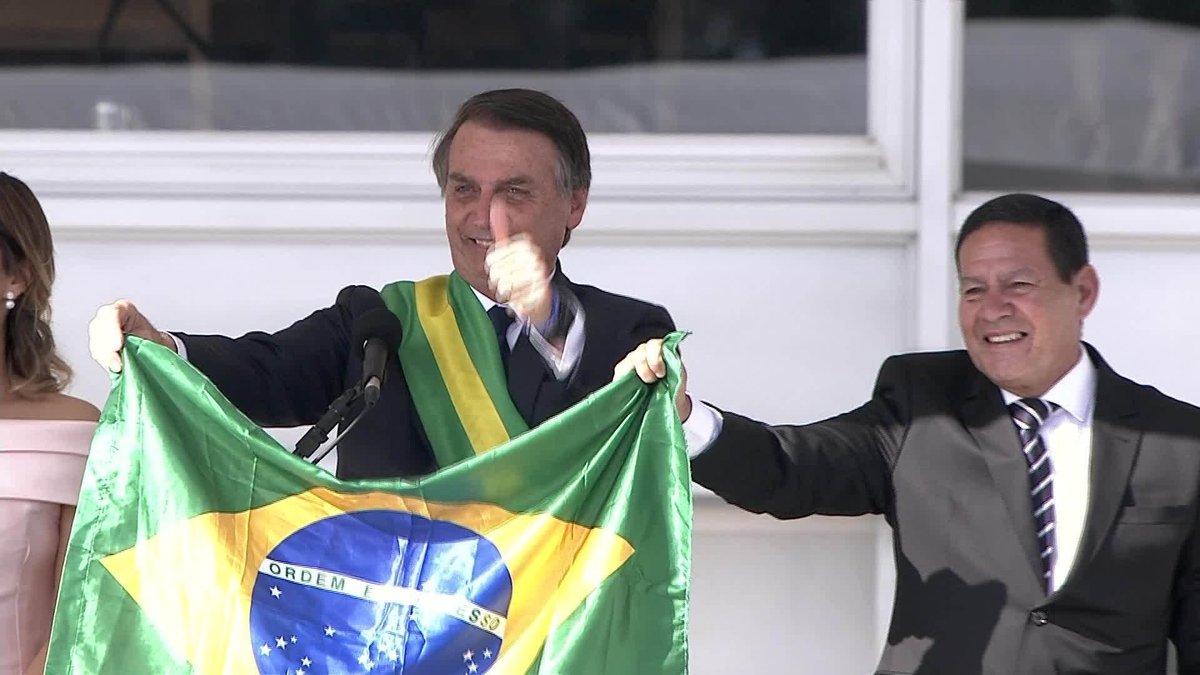 ‘A eleição deu voz a quem não era ouvido’, diz Jair Bolsonaro em discurso no Planalto: glo.bo/2H2zIfx #GloboNews