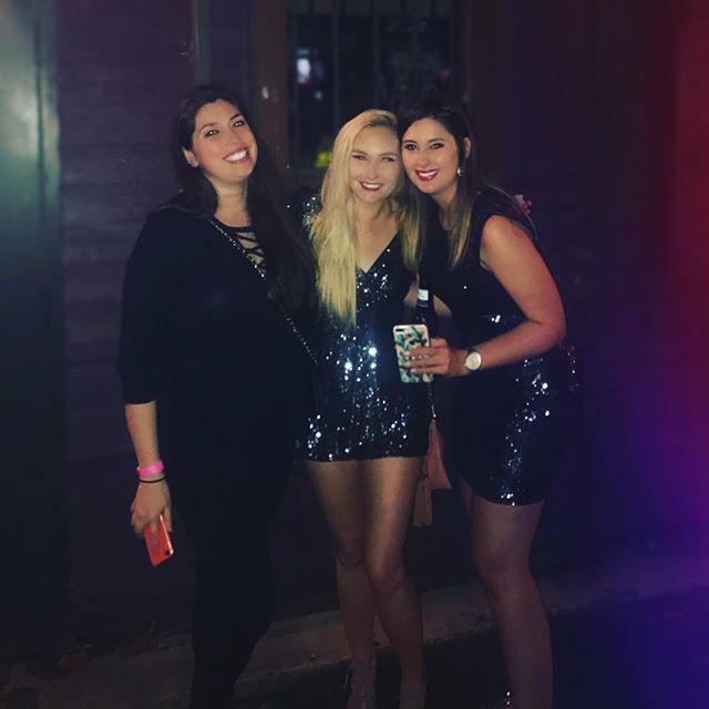 lizmcculla's tweet photo. Thank you 2018, next, next 👋🏻🥂 #happynewyear #newyearnewme #newyearsoutfit https://t.co/1oIgVGBvft https://t.co/nJ5tYdERWS