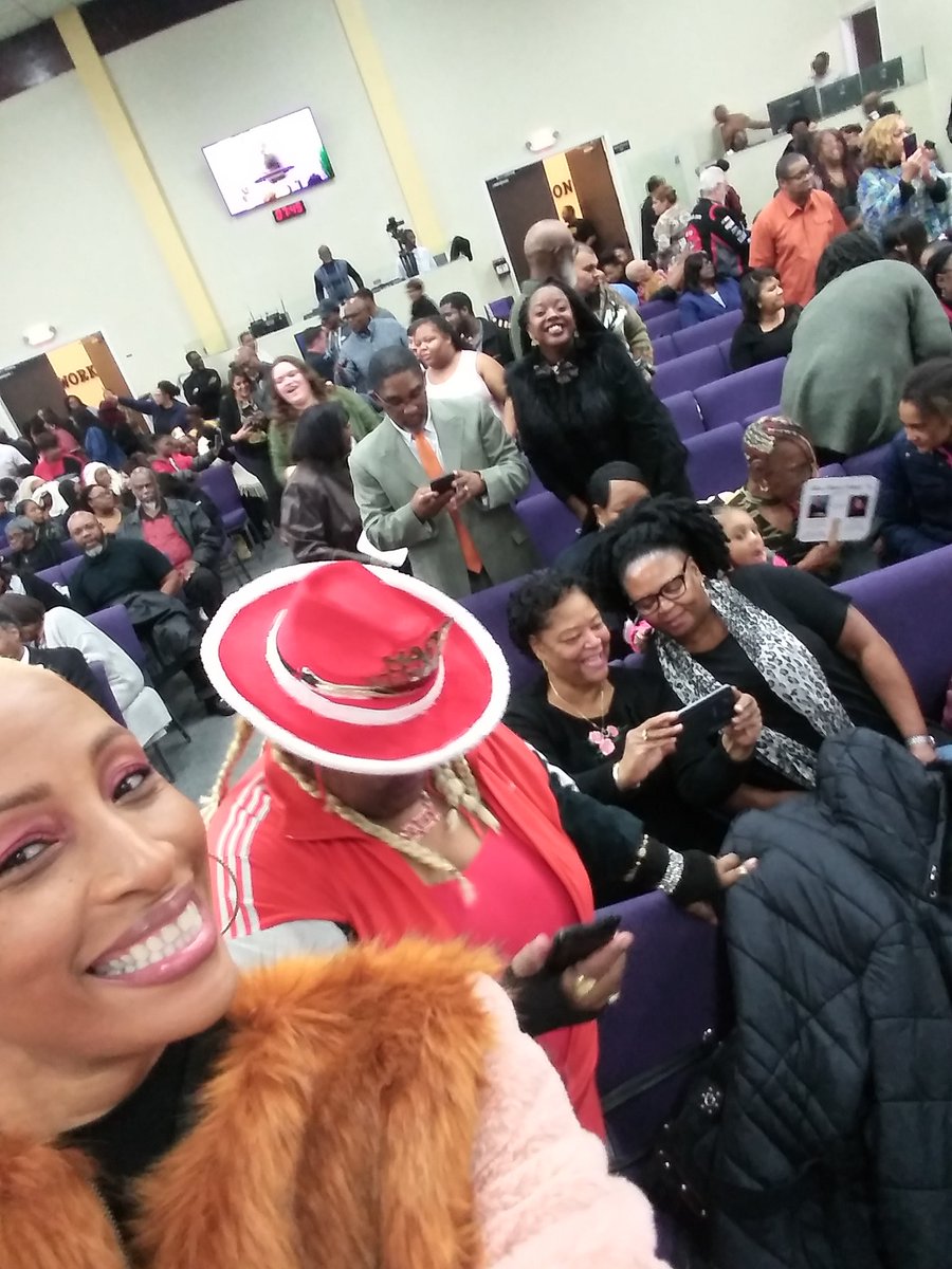 MoonNicoleBush's tweet photo. #CrossOver2018 @COPraiseIM https://t.co/kBYzCUlc92