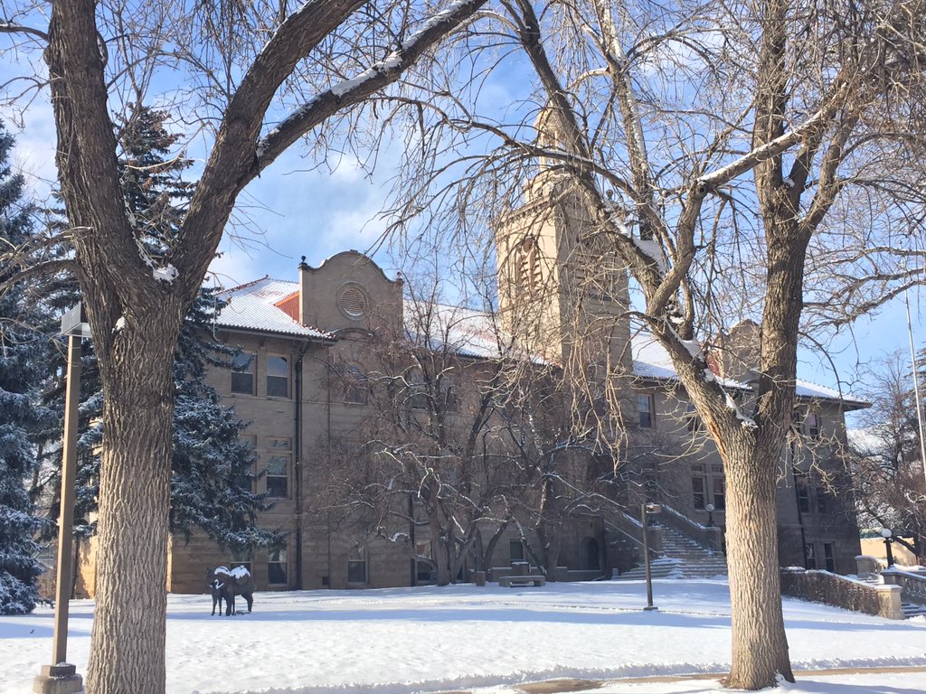 diggerloop's tweet image. The M is almost invisible but campus is stunning. How’s your New Year’s? #diggerloop #mineslife