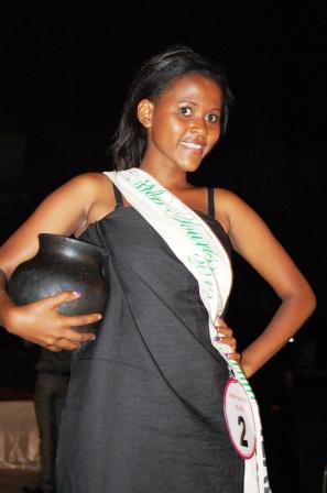 MissTanzani's tweet photo. Promoting Tanzania Culture https://t.co/iAiAf6Wk5H
