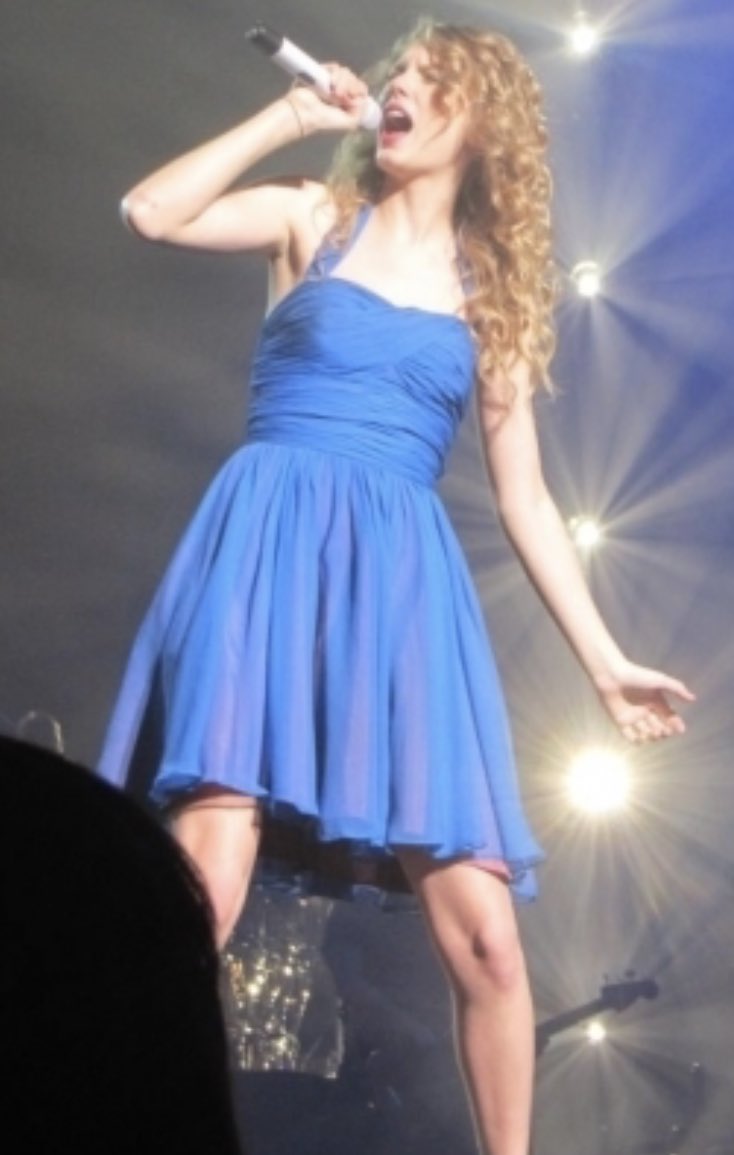 Taylor Swift Polls Rare Photo Of Taylor Performing Dear John On The Speak Now Tour With Her Hair Down Retweet For Good Luck In 19