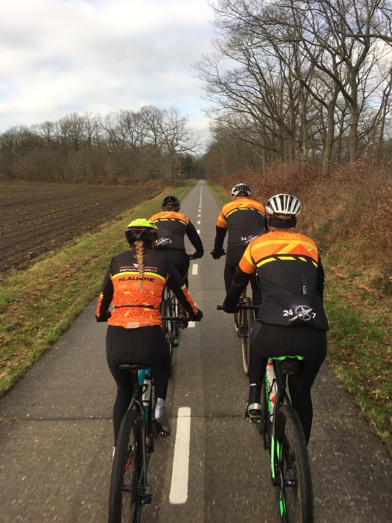rgroenewold's tweet photo. Nieuwjaarsritje #rit4 #nog156dagen #opgevenisgeenoptie #alpeduzes https://t.co/j0EGVq6RbD