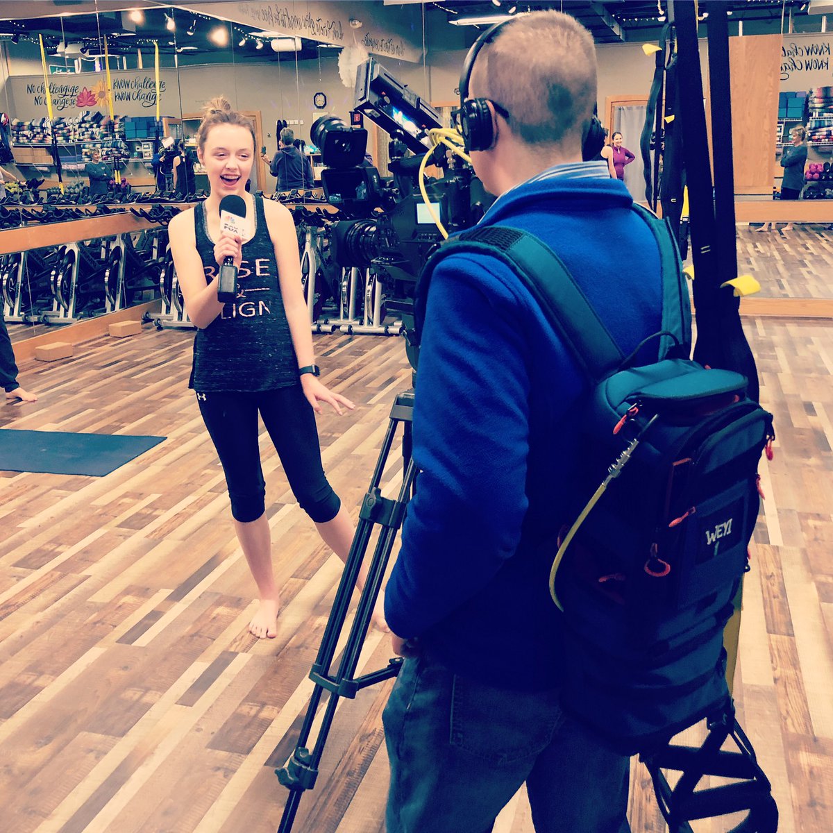 Viv0114's tweet photo. @RSpenceTV wannabe... 🎤 🎥 #weyi #fox66 #alignment8 #NewYearsDay #hello2019 https://t.co/JikfJUcBEl