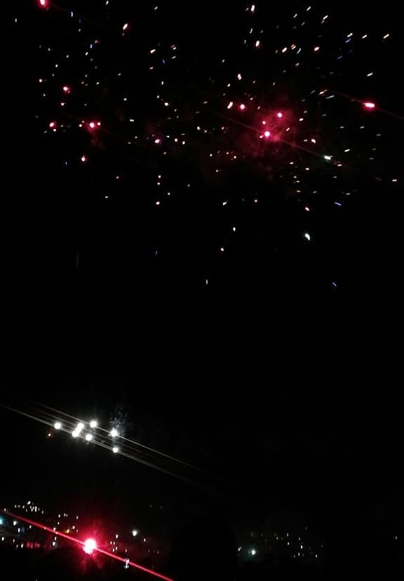 DTNPyme's tweet image. Feliz Año 2019 para todos los digitalizados, se vienen grandes desafios y muchas sorpresas con este gran proyecto colaborativo #DigitalizaTuNegocio #FelizAñoNuevo #Feliz2019