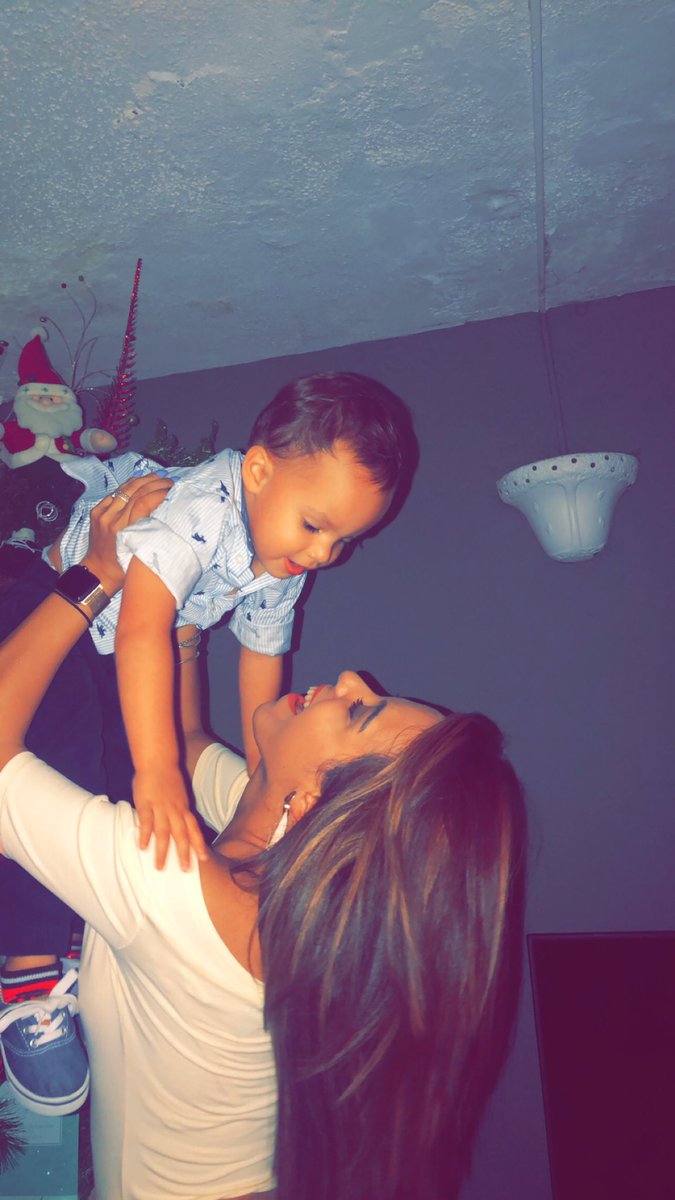S_Desiree17's tweet photo. Lo más hermoso que tiene mamá tu y yo contra el mundo y contigo mil años más, te amo #kingseba 💥❤️👩‍👦🤴🏼 https://t.co/eaDQY2JFDV