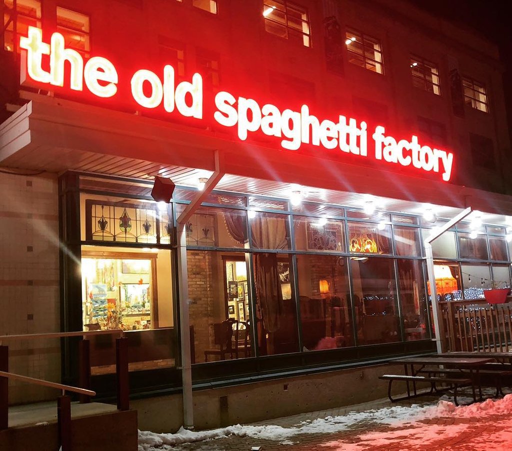 JTWinnipeg's tweet photo. Whether it’s Baby Back Ribs, Red Thai Curry Linguine with Prawns or Lasagna, The Old Spaghetti Factory has plenty of ways to keep you warmed from the inside out.🍝❤️

#osfwin #old_spag #winnipeg #winnipegfood https://t.co/7Rrmb6ZoTN