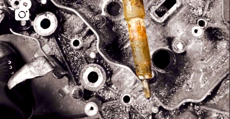 headtech0's tweet photo. Seized injector and glow plug removal. https://t.co/qEv4UC1Tyb