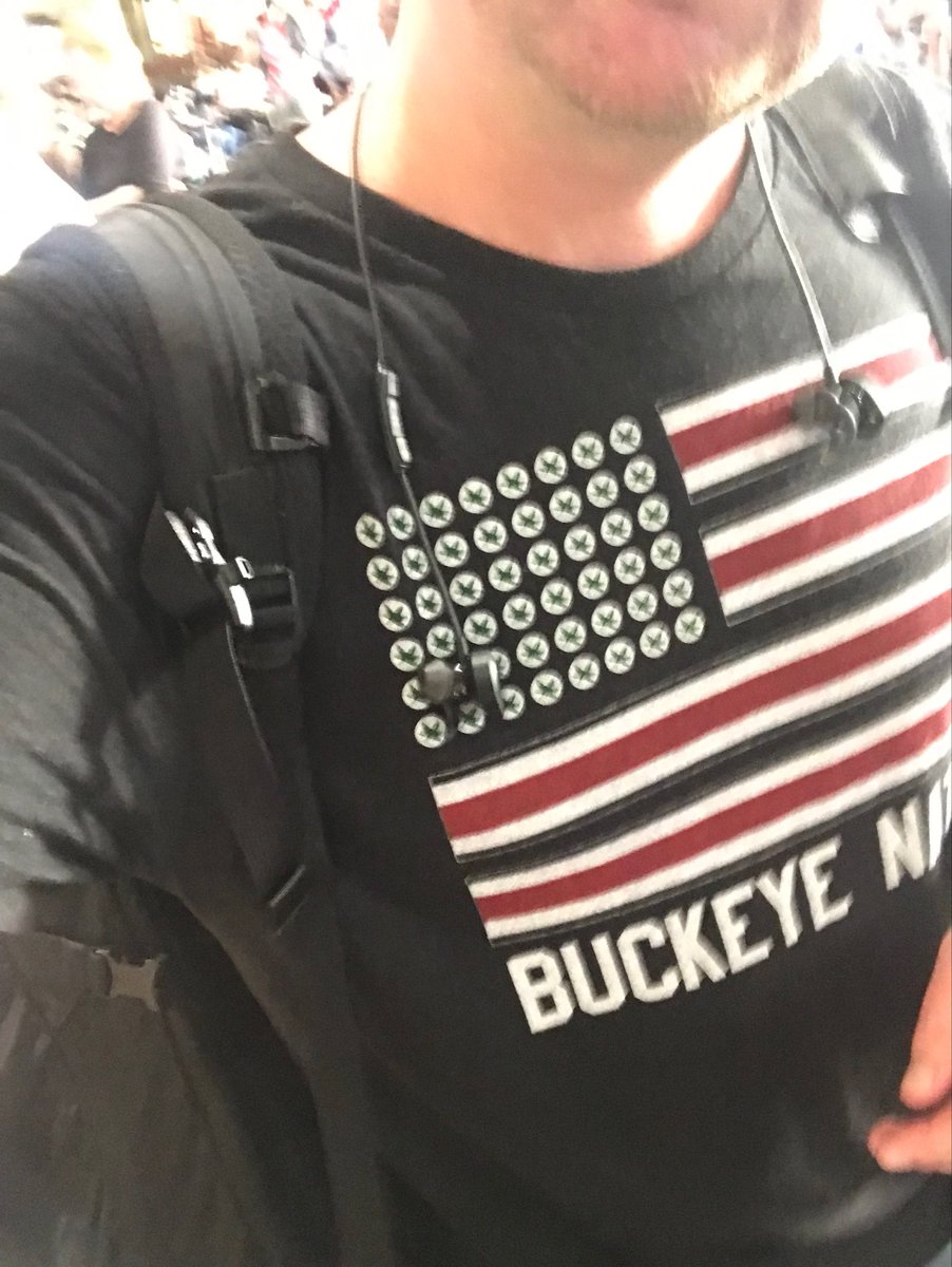 derekstinch's tweet photo. Nothing like a “Go Bucks!!!” In the Honolulu airport ⁦@HOMAGE⁩ https://t.co/5eD2Hpu6OQ