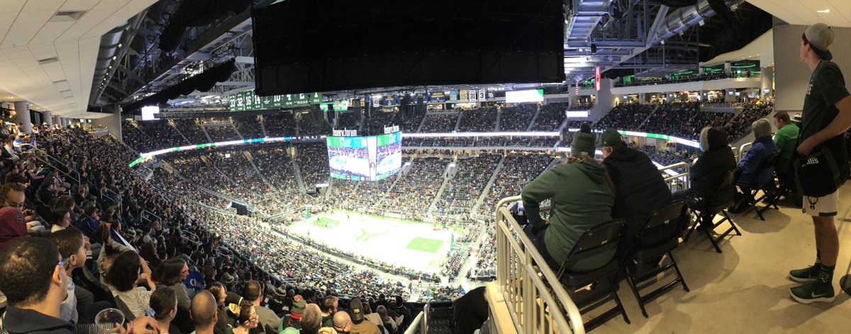 20th home game, 15th sellout, 7th game over 100% capacity. 

Happy New Year, Milwaukee.

#FearTheDeer