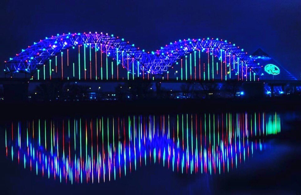 DonMarkJ's tweet photo. I love my city!! #memphis #hernandodesotobridge #basspromemphis #901 https://t.co/1y7OidiGd8