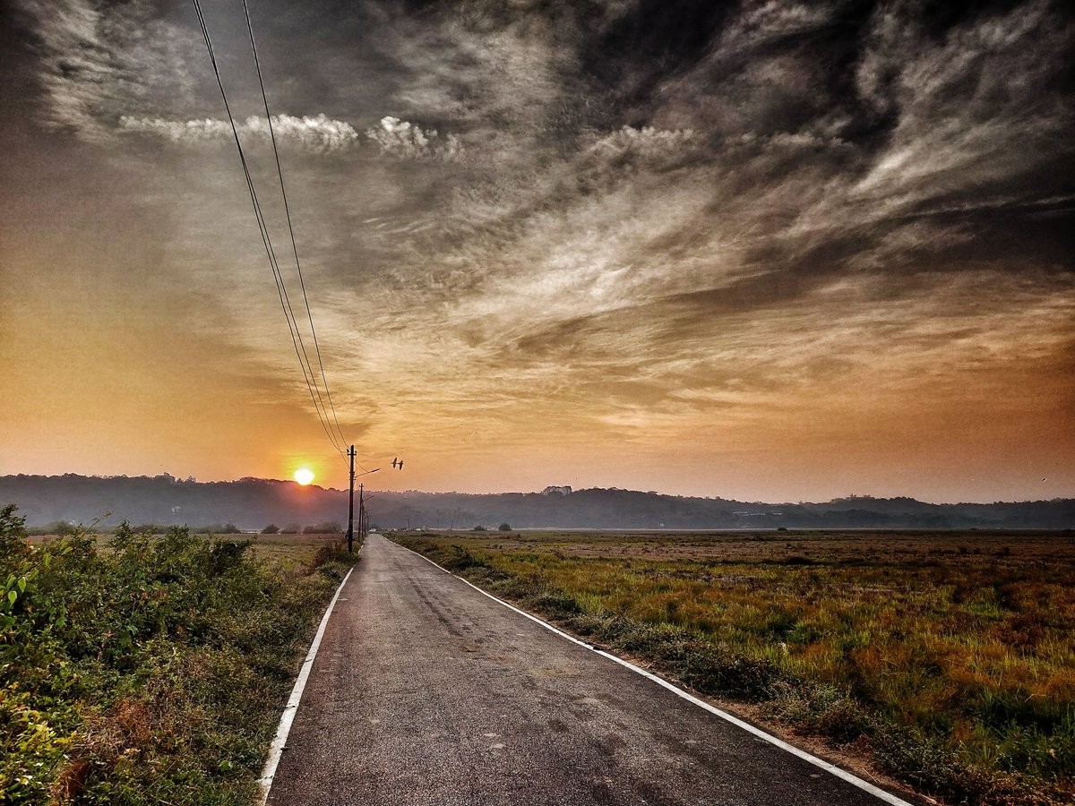 Amitunaik's tweet image. #goa #Happy2019 #firstsunset #oneplus6 #PhonePhotography