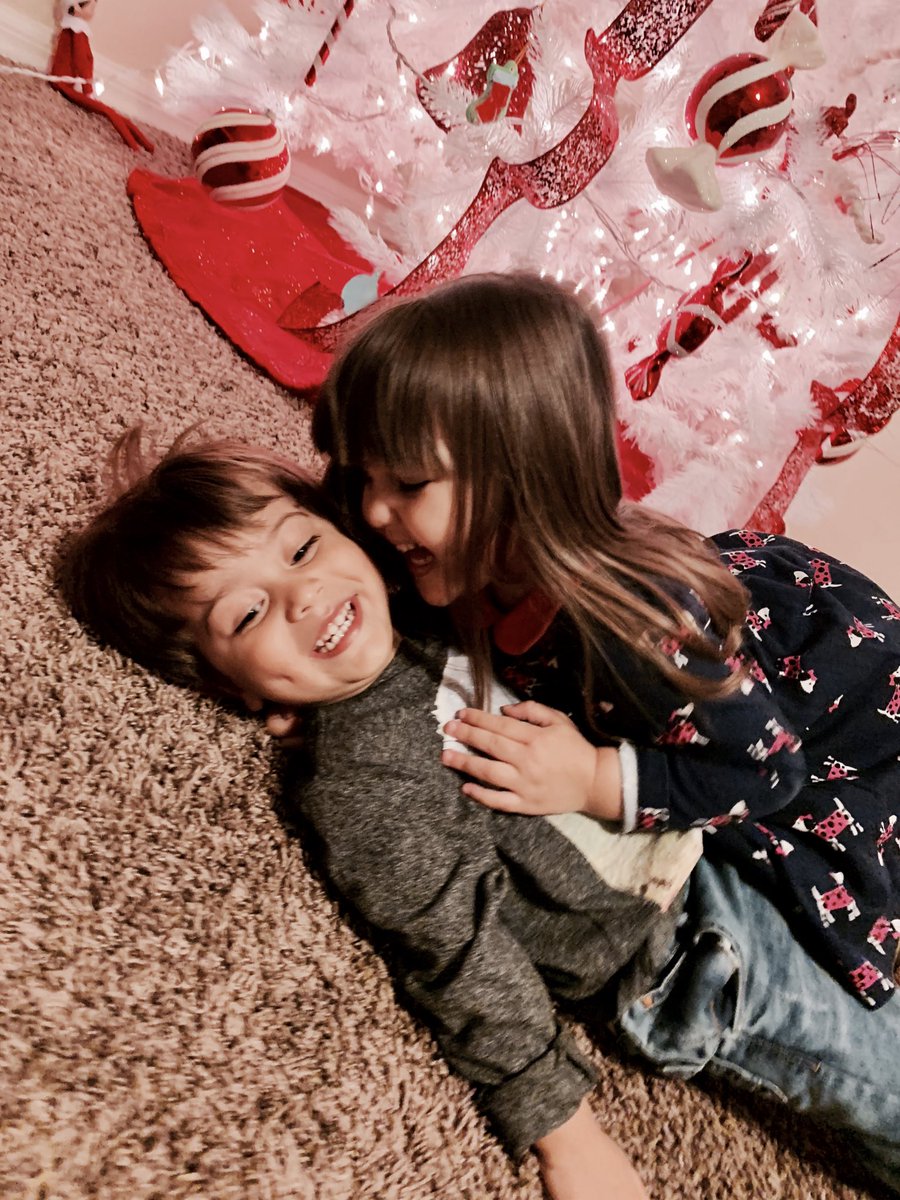 DashiraV's tweet photo. These two 🖤 https://t.co/fsaxUiD8px