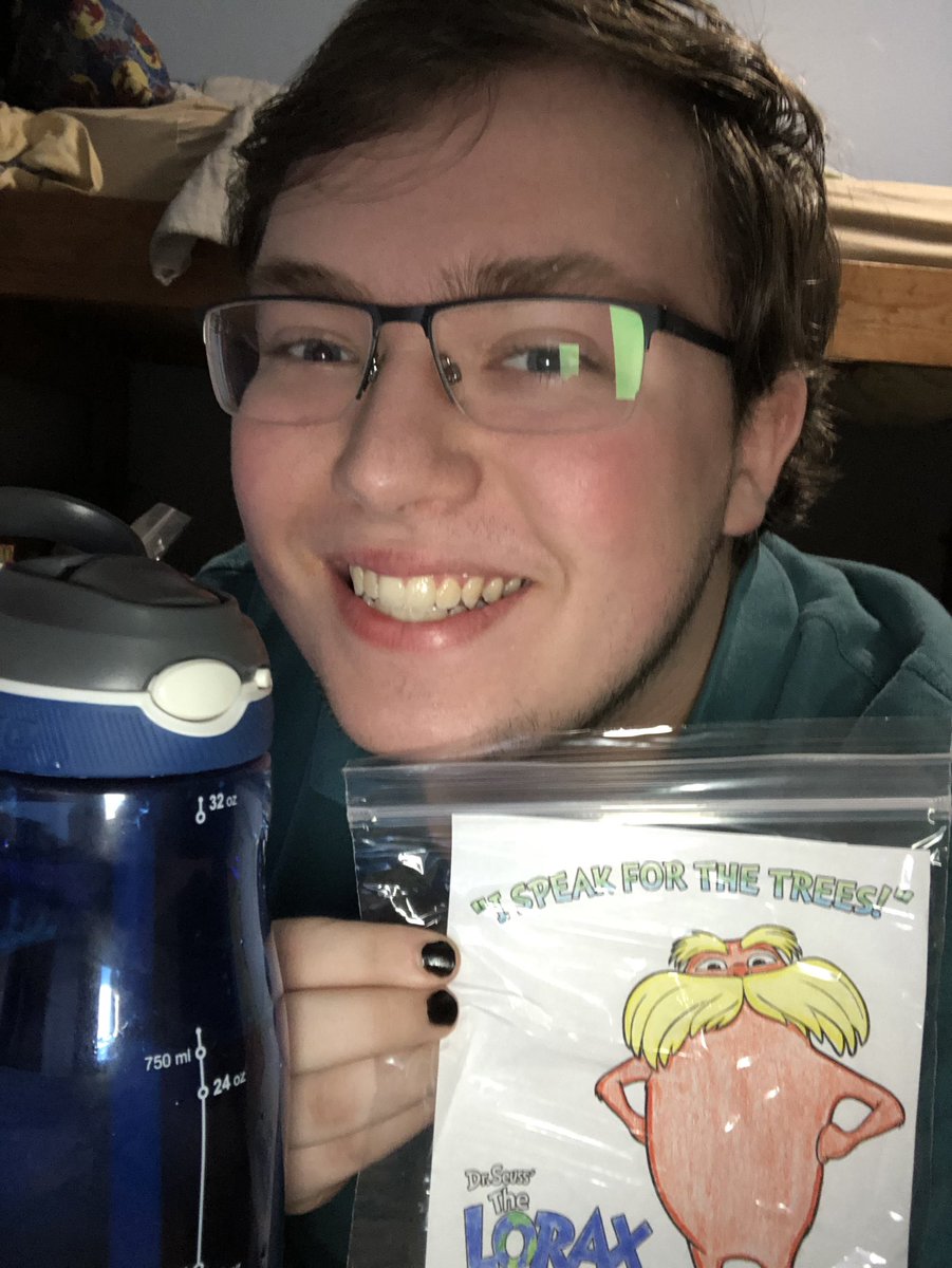 Cosmic_Connor's tweet photo. #APES5 @LoraxPmhs CBoothe I use a reusable water bottle in order to limit use of single-use plastics such as water bottles which often end up in rivers, eventually making their way into oceans harming all sorts of marine life, contributing to less biodiversity among other things https://t.co/456ogbeAvG
