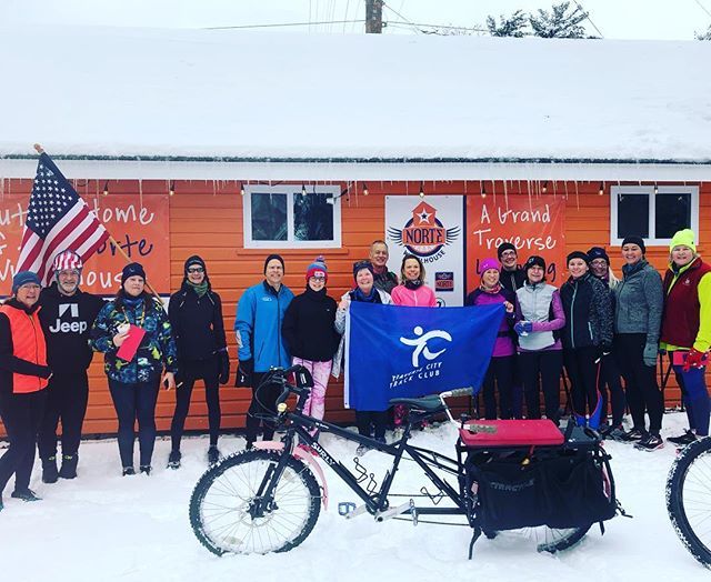 elgruponorte's tweet photo. The Traverse City Track Club at the Wheelhouse y’all. #runmás #runtvc #traversecity https://t.co/T6BhgwVnc3 https://t.co/YMQr4wmWqg