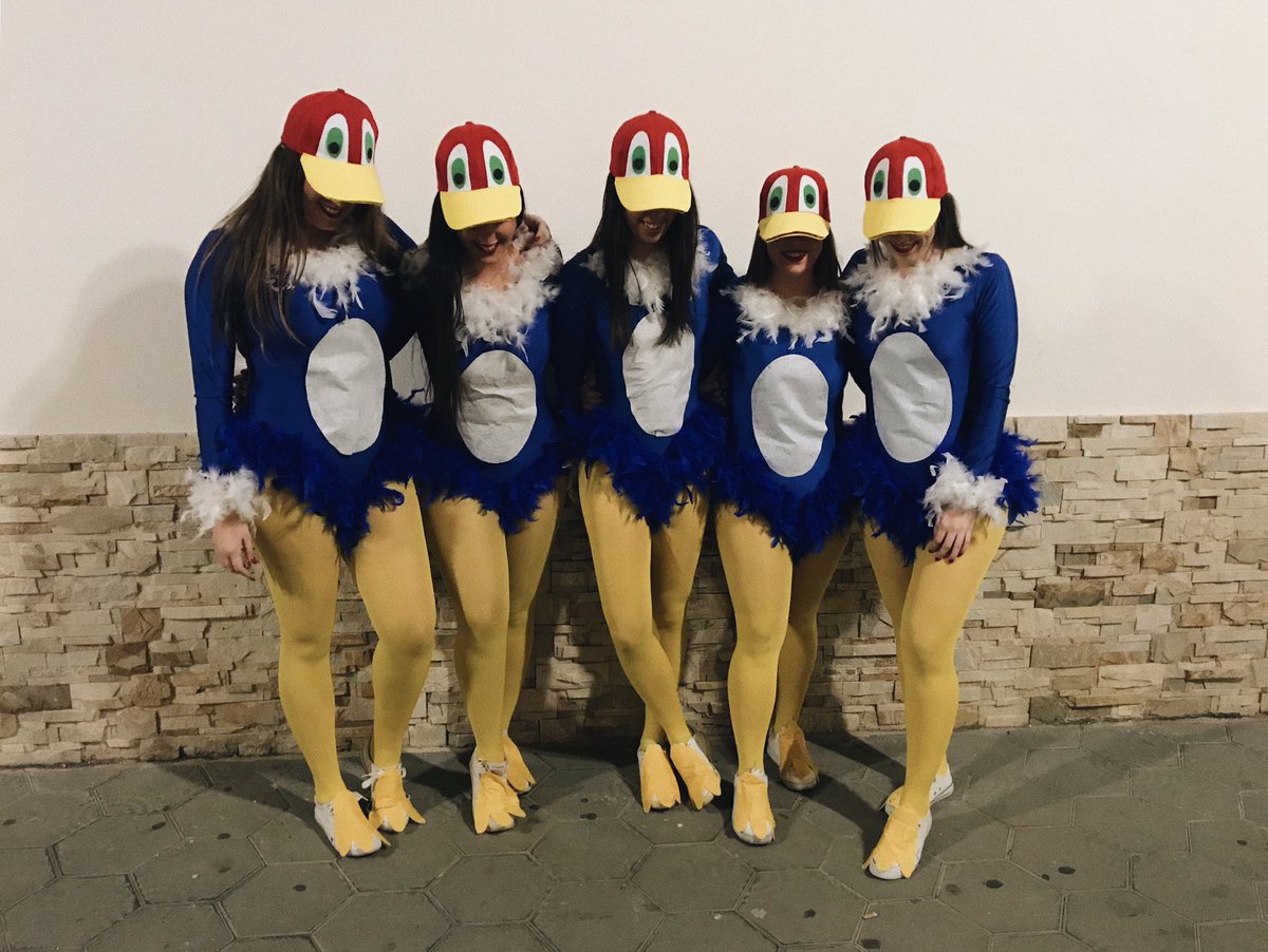 lauranacor's tweet photo. #NOCHEVIEJACOIN2018 #GRUPAL @AytoCoin https://t.co/RQvHrF1Dbe