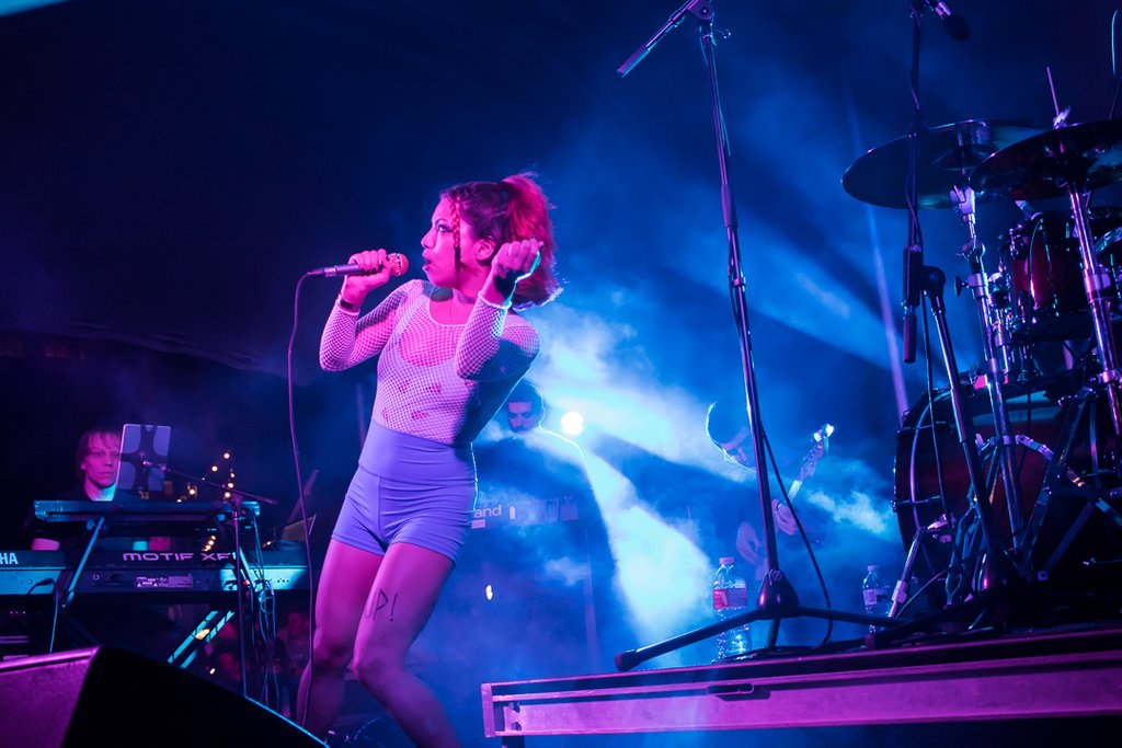 photoronnav's tweet photo. #2018FavoriteImages: February
Artist: Genevieve Artadi (@genevieveartadi), vocalist for Knower (@KNOWER_music) from the 2018 GroundUp Music Festival (@GroundUPFest)
Venue: North Beach Bandshell
#miamimusicscene #htbarp @rollingstone @miamiherald @CanonUSAimaging https://t.co/H6Jh25giF1