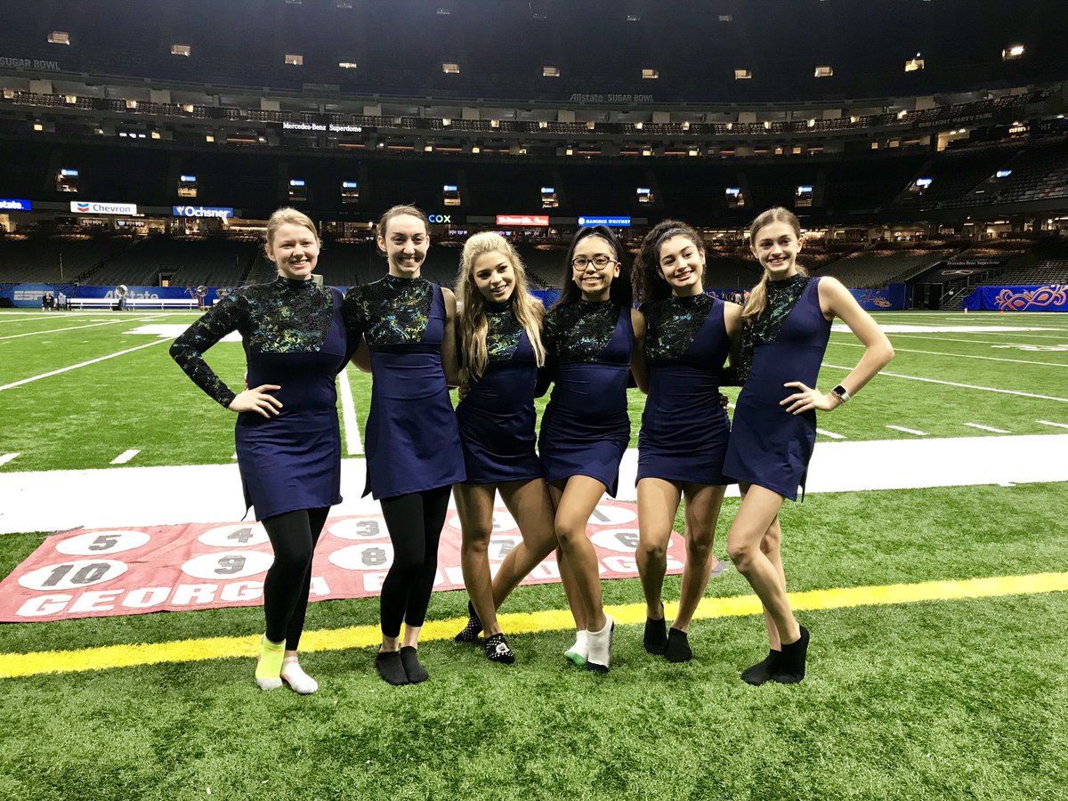 brytonAmanda's tweet photo. So ready for halftime! #SugarBowl https://t.co/f2z8LnvwZQ
