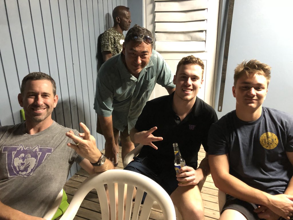 SallyFeldman's tweet photo. Cheering for @UW_Football  from Tortola, BVI!  #GoDawgs https://t.co/NIjHJYDPqq
