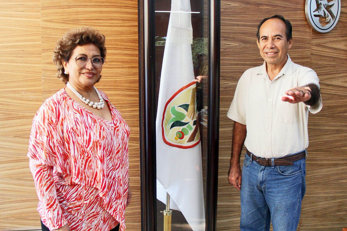 EzequielFloresC's tweet photo. Otra más de @Morena_Guerrero: Alcaldesa de @AcapulcoGob @Adela_Roman designa como funcionario a dueño de empresa virtual #LaPlaza, quien recibe recursos públicos en la opacidad por concepto de publicidad oficial del @Gob_Guerrero @congresogro y el mismo ayuntamiento porteño. https://t.co/gjlD63hrob