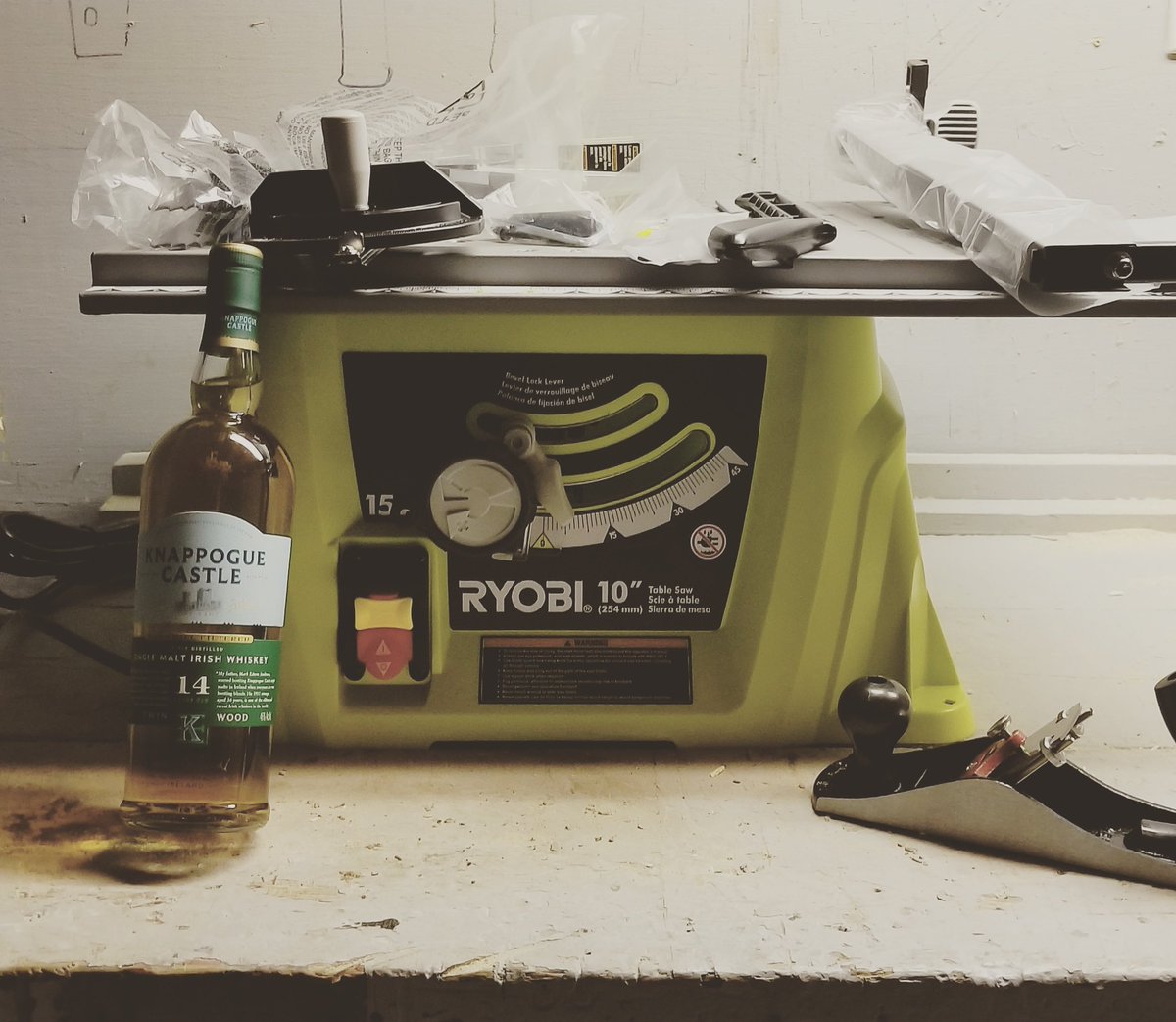 WhiskeyTasters's tweet photo. So a resolution this year is to post more often so since it's back to the daily grind I thought I'd post a picture of some of my new toys.  Can't wait to start using my table saw and No. 4 bench plane

#menandtheirtoys #whiskey #irishwhiskey #benchplane #tools #ryobi https://t.co/Vkjm4oiRNj