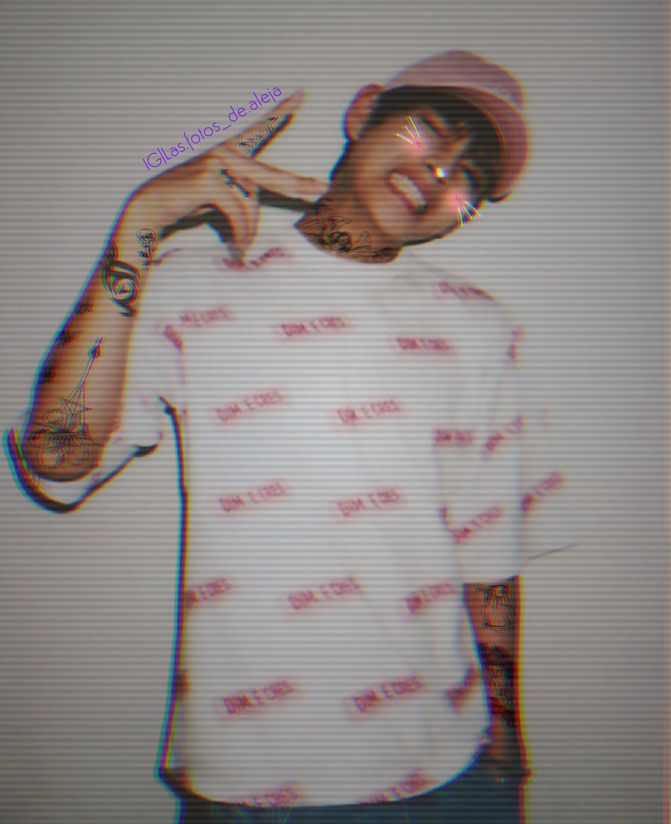 LaAle_aleja's tweet photo. I trying with editing again😮😮😅😗
#WelcomeBackRunBTS #BTS #btsv #btstaehyung #TaehyungMayYouShineBright https://t.co/HbDzNMiMOx