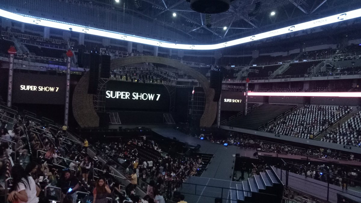 1 hr before the concert  #SS7Manila