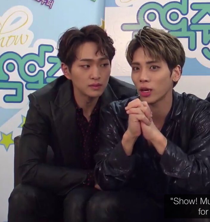 5ojkmt's tweet photo. daddy and his baby 😭😭 #jongyu #onjong https://t.co/ffH8fc40V2