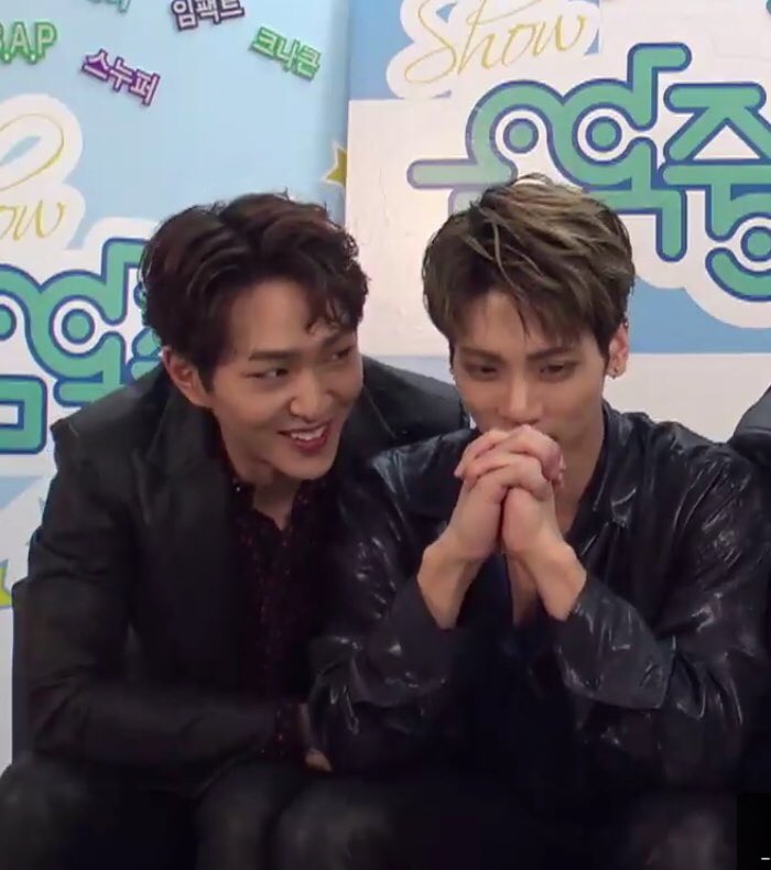 5ojkmt's tweet photo. daddy and his baby 😭😭 #jongyu #onjong https://t.co/ffH8fc40V2