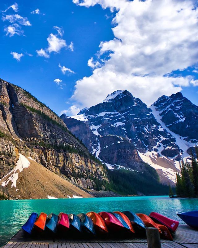 The glacier fed Moraine Lake at Banff National Park, in beautiful Alberta, Canada 🇨🇦🏞️. #morainelake #alberta #canada #mountains #clouds #lake #rockies #jasper #banff #trees #nature #explorecanada #sony #a6000 #photography #BeAlpha #paradisecanada #roamt… bit.ly/2GPepO9