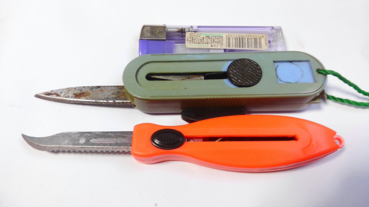 明けましておめでとうございます。本年も釣り関係を主にツイートしていく予定です。フォローしてくださる方へ、返信が遅くなります事多々ありますので、ご了解ください。画像下の赤を（アマゾン）買いました、試しに使ってみます。上の青の物は今まで使用していた物。