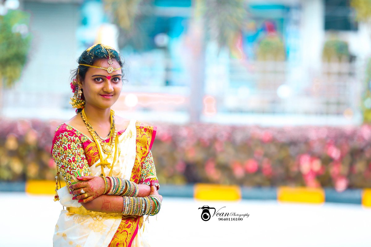 Vcanphotography's tweet photo. #Vcanphotography 
#beautifulbride #wedding #weddingphotography #weddingday #weddingdress #weddinginspiration #weddingmakeup #indianbride #wedmegood #weddingphotographer #indianwedding #weddings #follow #brideandgroom  #bridal #photography #weddingsutra #beautiful #weddingideas https://t.co/rosGW0SFOv