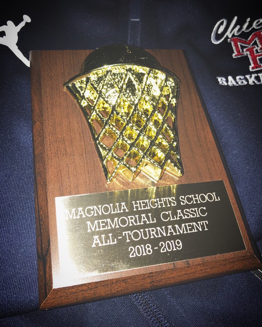 nic_buckets's tweet photo. Thankful🙏🏾 #alltournamentteam #MHSchristmastourney #preprep #backinthesip #undeniable #dandyme https://t.co/bVIZoixmWJ