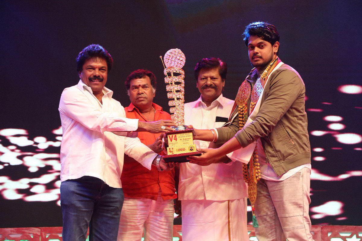 shiekpro's tweet image. 2018 Best Debut Actor #Rajkumar For #Koothan movie #BestActorOfTheYear2018

@raana5933 @ShiekPro