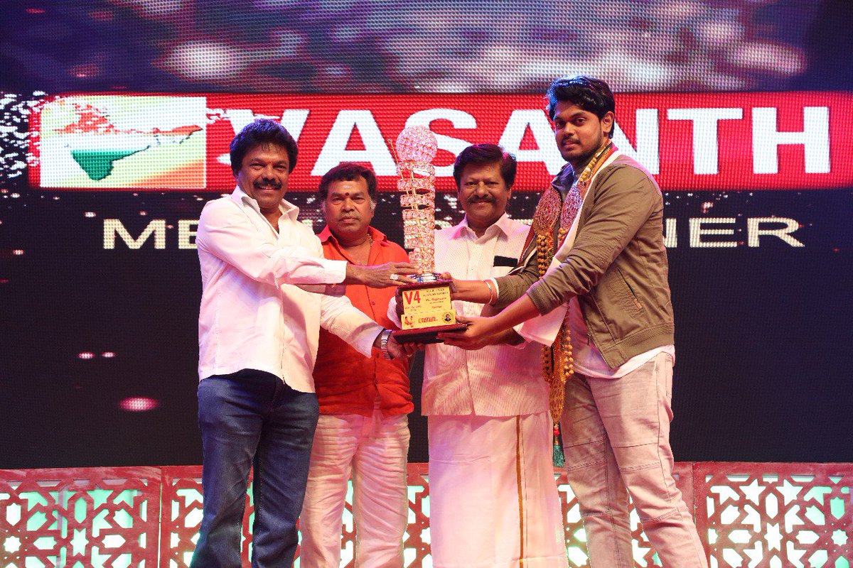 shiekpro's tweet image. 2018 Best Debut Actor #Rajkumar For #Koothan movie #BestActorOfTheYear2018

@raana5933 @ShiekPro